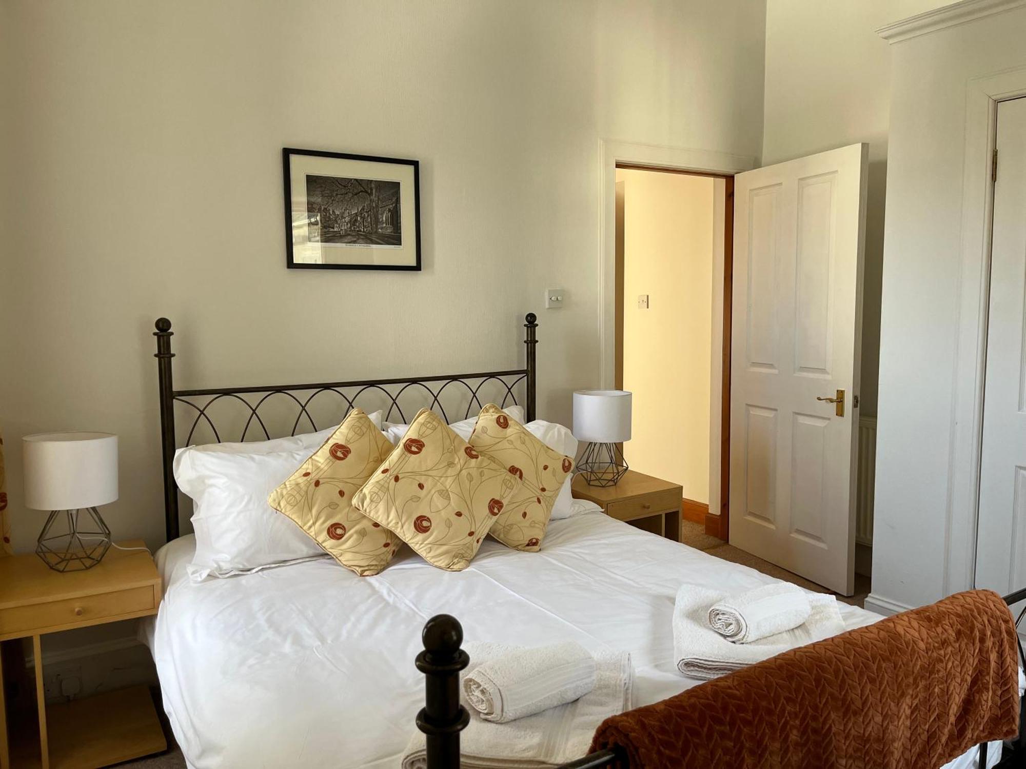 Lairds And Keepers Apartments دنكيلد المظهر الخارجي الصورة